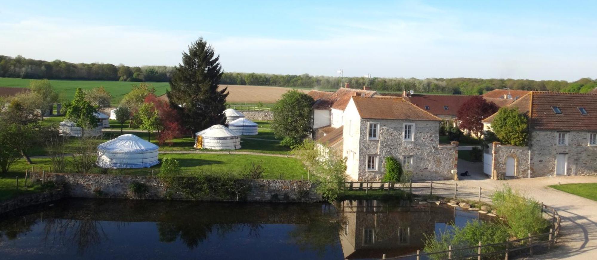 Yourte Nomade-Lodge Les Ecrennes Exteriör bild
